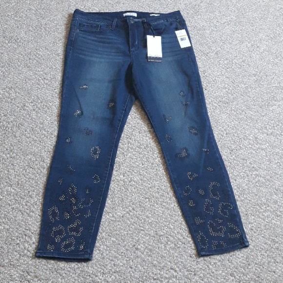 New Mid Rise Stretchy Ankle Jeans Pants. - Picture 2 of 10